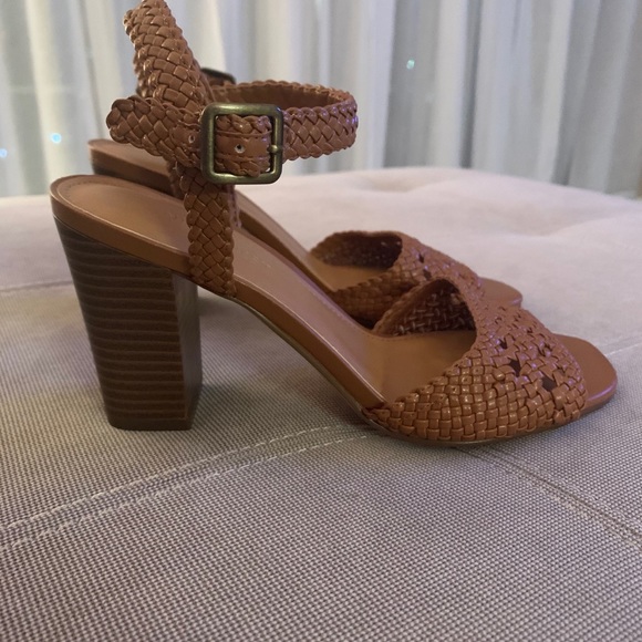 SOLD - Picture 4 of 5